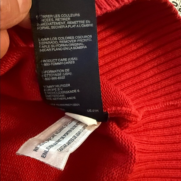 Tommy Hilfiger Red Premium Cotton Pullover Sweater. Medium - Picture 5 of 7